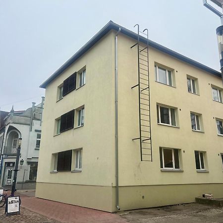 Apartement Nikolai Pärnu Exteriör bild